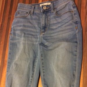 Stretchy skinny jeans